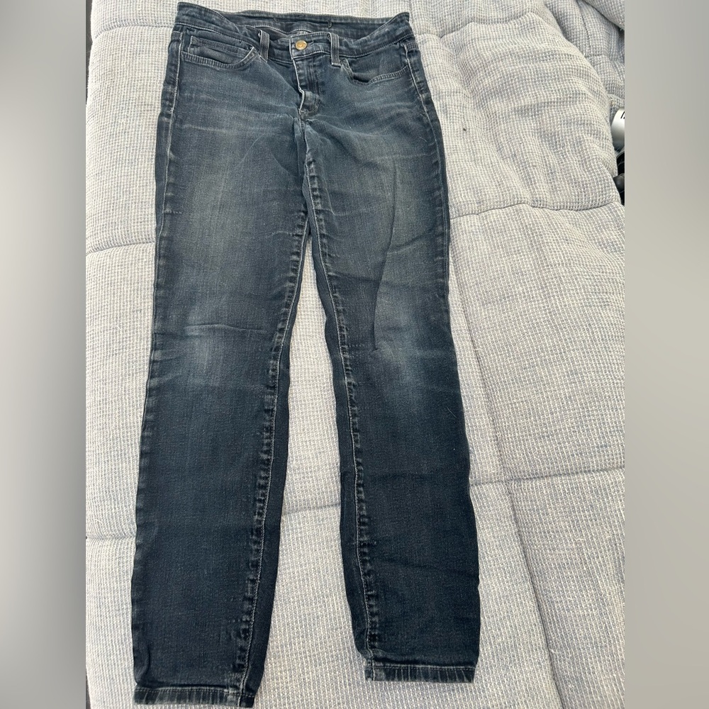 Joe’s size 26 dark indigo wash skinny jeans